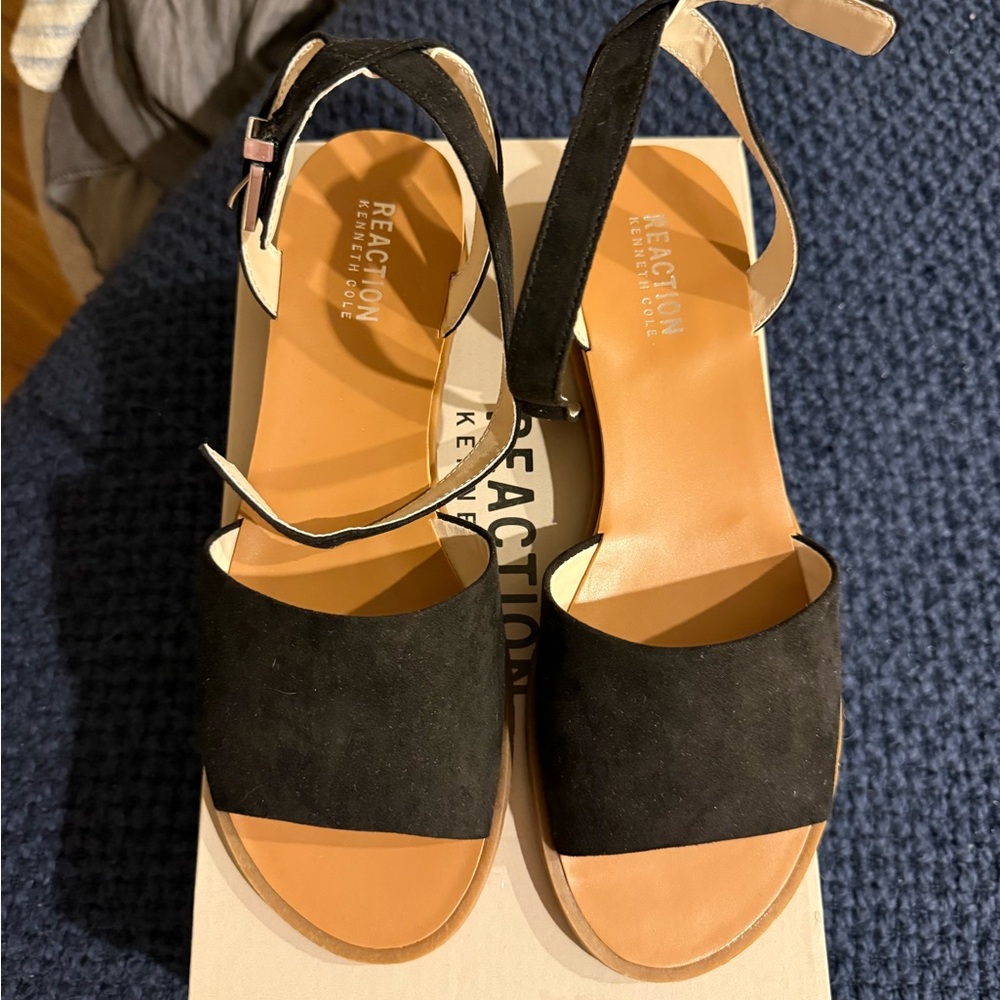 Kenneth Cole Reaction Women's Black Sandals